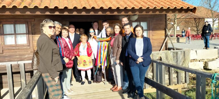 Comitiva esteve na Póvoa de Santa Iria no Parque Ribeirinho a presenciar de que forma foram aplicados os fundos euroepus naquele projeto