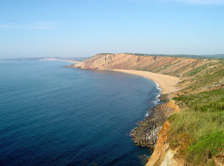 A empresa que serve em alta vários municípios do Ribatejo, Grande Lisboa e Oeste dá conta da qualidade da água nas praias