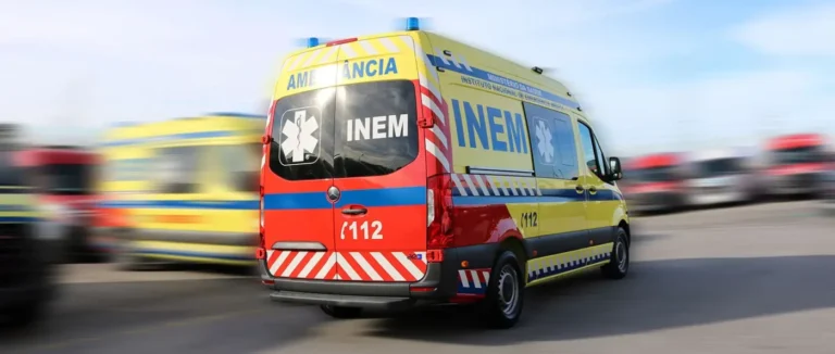 Atualização: Cartaxo: Acidente entre autocarro e pesado de mercadorias causa 38 feridos