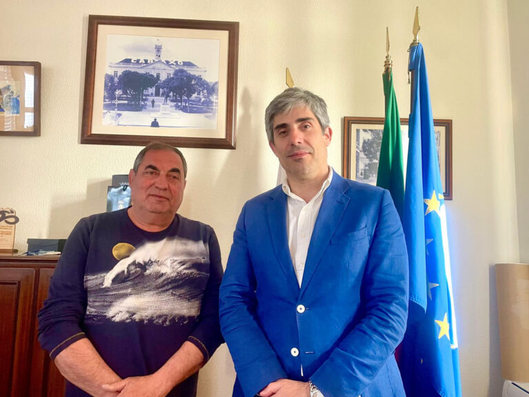 Vasco Casimiro, presidente da junta e João Heitor, presidente da Câmara assinaram o acordo com vista às obras
