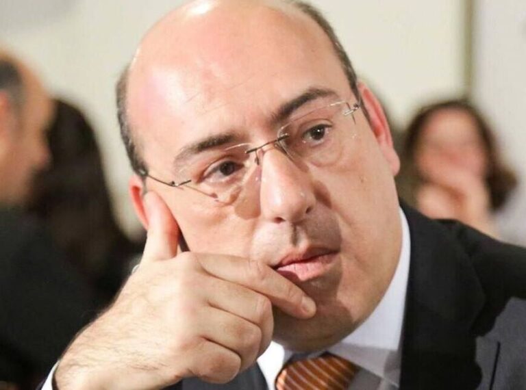 Para o deputado a empresa está metida num imbróglio administrativo
