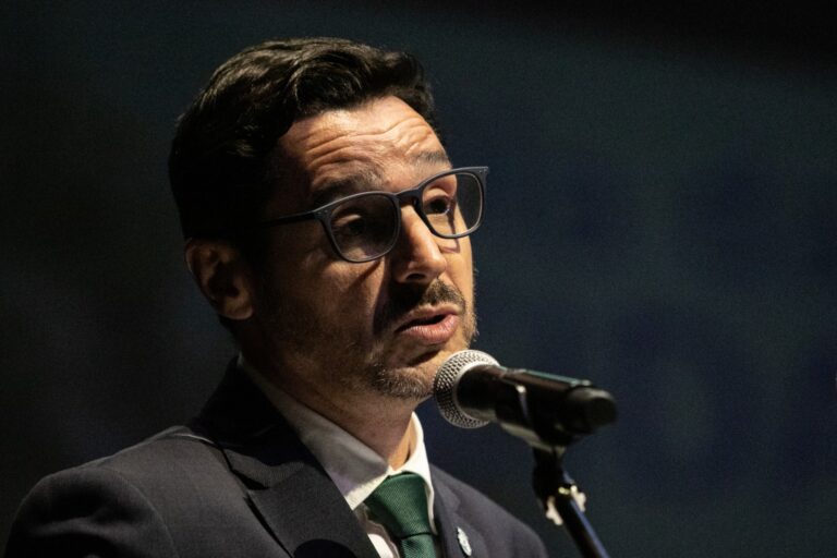 Presidente da junta apelou ao respeito por Vila Franca. Foto Sofia Rodrigues © Direitos Reservados