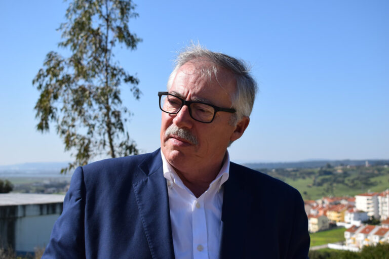 Silvino Lúcio em entrevista quando as polémicas do aterro estão a ferro e fogo