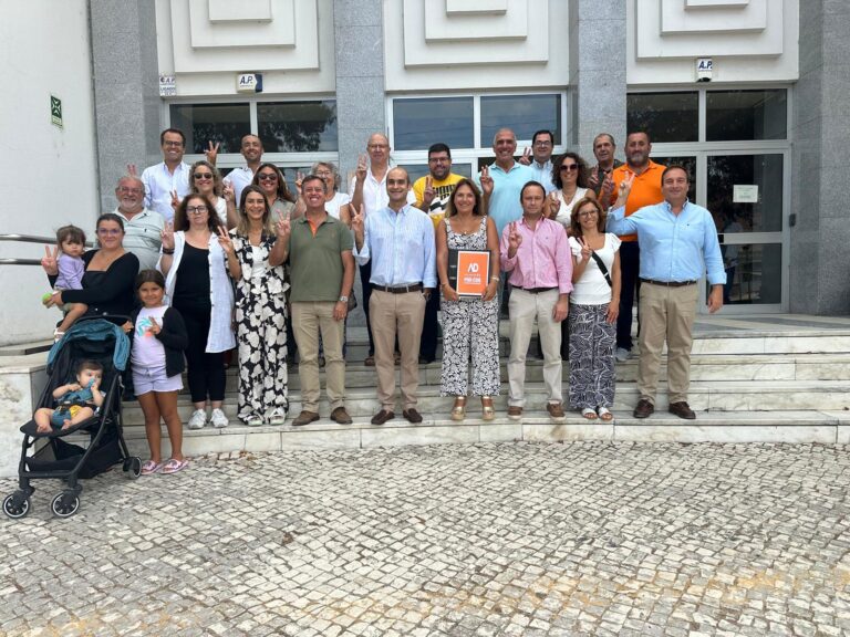 Entrega das listas no Tribunal de Benavente