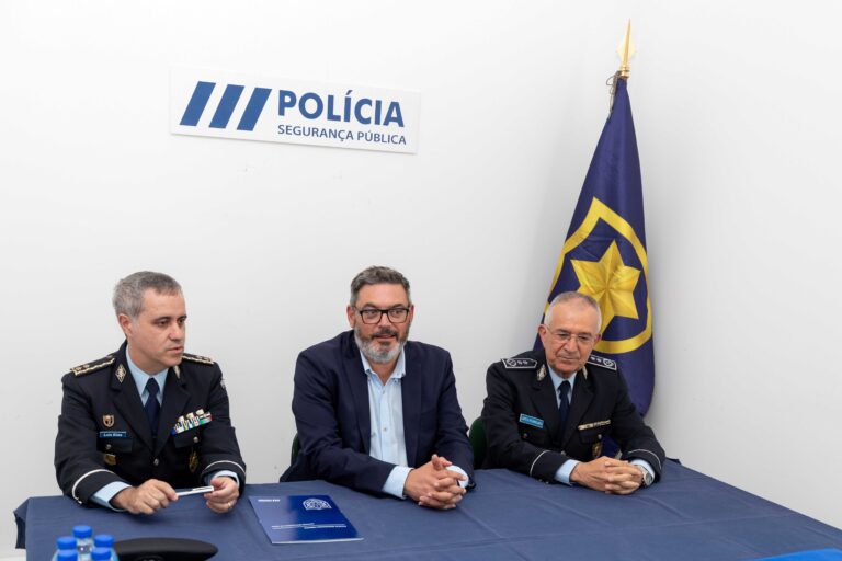 momento após a assinatura