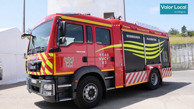 Incêndio em moradia nos Casais de Vale Coelho faz um ferido