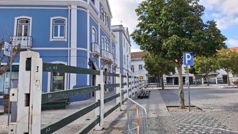 Montagem dos preparativos para a festa