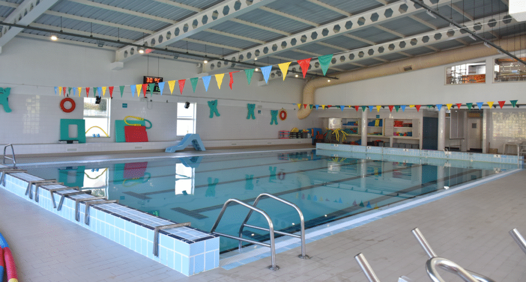 Interior da piscina municipal de Arruda dos Vinhos,