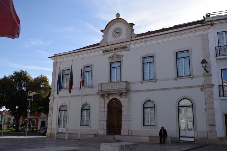 Câmara de Vila Franca de Xira aprova orçamento de 151 milhões de euros para 2026