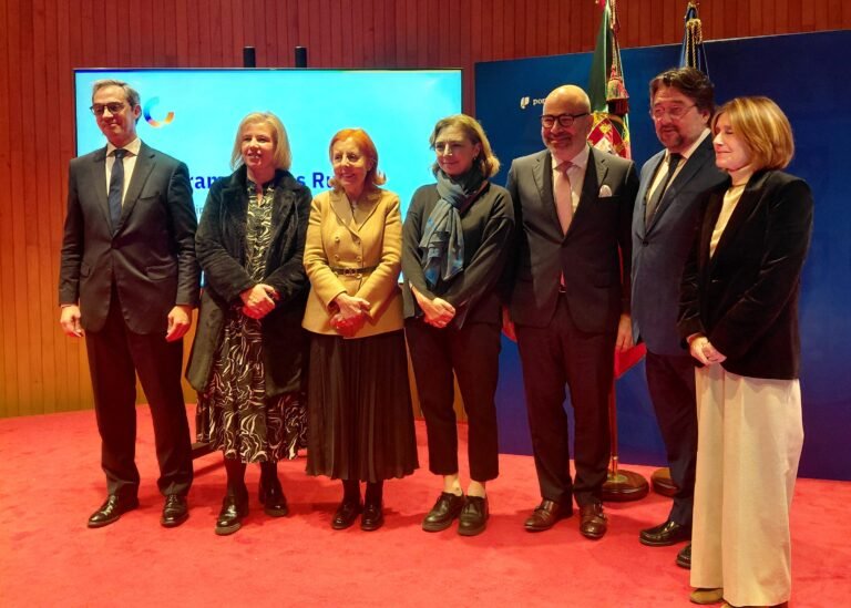 Assinatura de protocolo entre elementos do município e do Governo