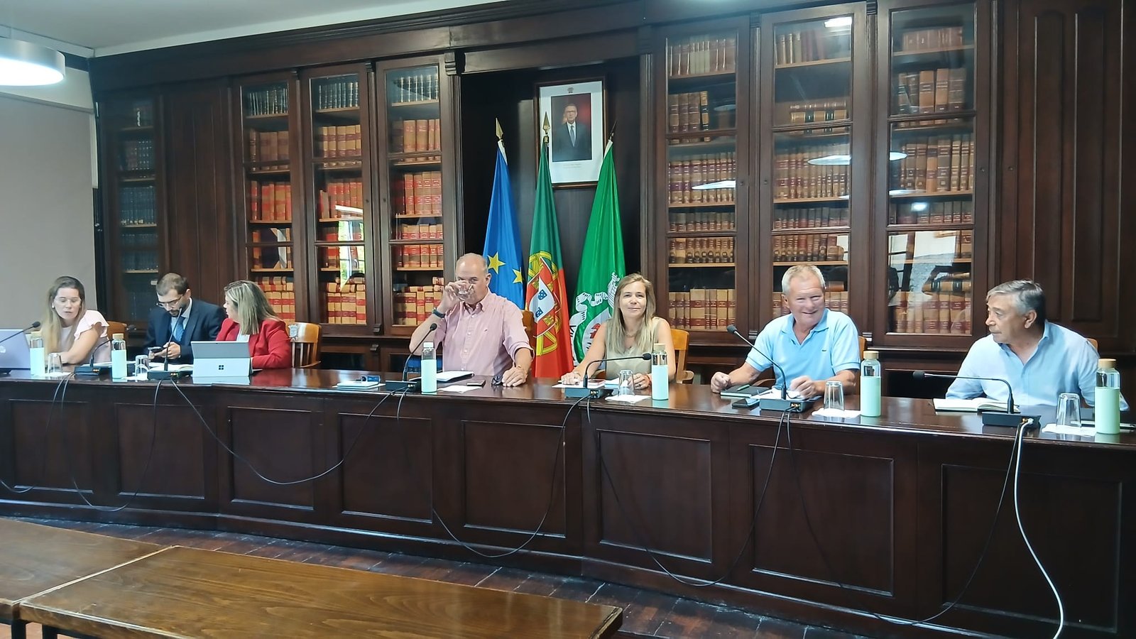 PSD abandona reunião da Câmara sobre data center da Neoen e recusa participar em votação