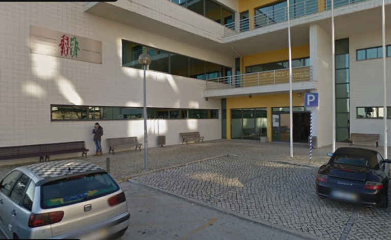 Centro de Saúde de Alverca esteve encerrado devido a problema de climatização