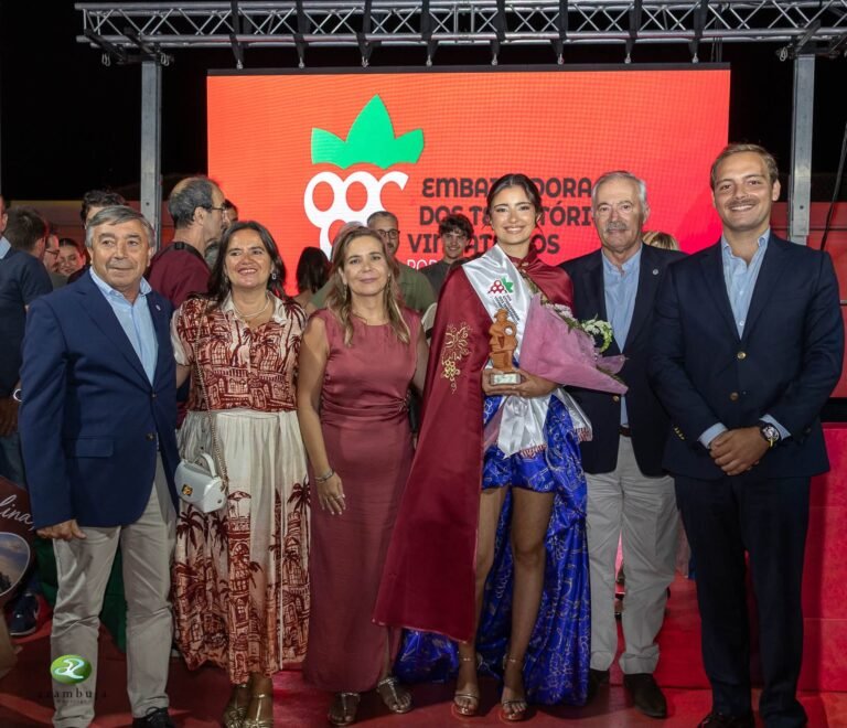 A nova embaixadora com os autarcas do concelho