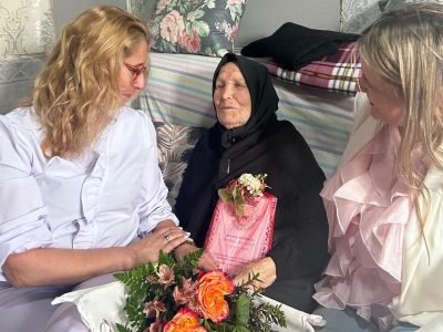Presidente de junta e tesoureira assinalaram aniversário de Maria Vitória