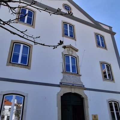 Edificio da Câmara Municipal do Sobral de Monte Agraço © Direitos Reservados