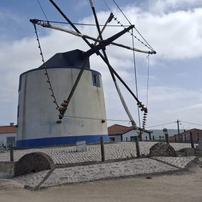 O moinho do Sobral de Monte Agraço