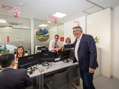 O momento da inauguração com o presidente da Câmara de Vila franca, Fernando Paulo Ferreira