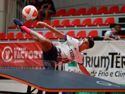 Jovem do Carregado afirma-se como promessa do teqball nacional