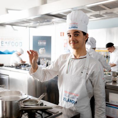 Martim Cruz de 21 anos, natural de Alenquer, conquistou o primeiro lugar na competição gastronómica “Prova & Partilha: O Segredo do Bacalhau da Islândia”