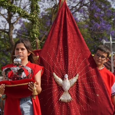 Festas do Império do Divino Espírito Santo percorrem as várias freguesias