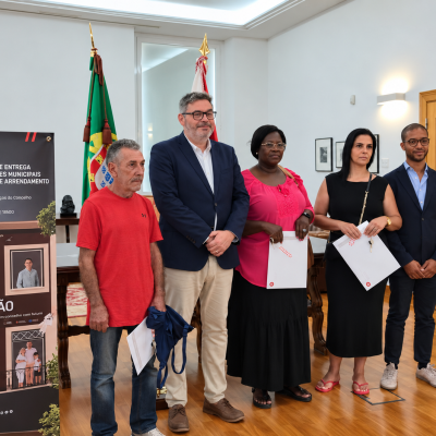 Cerimónia de entrega das novas habitações