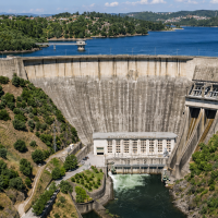 Castelo de Bode: a grande reserva de água que abastece a região