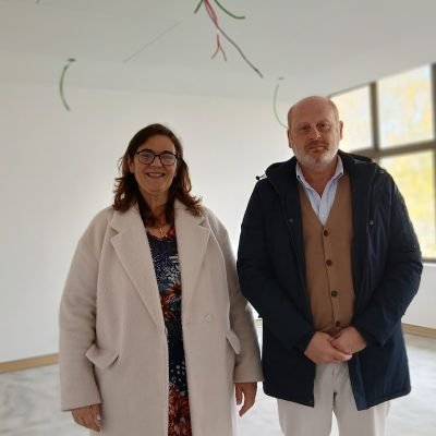 Madalena Tavares e Nuno Carvalho da direção do Agrupamento numa visita guiada ao CTE