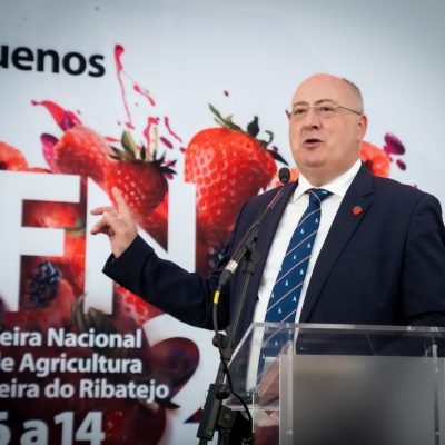 Ministro da Agricultura na feira de Agricultura em Santarém