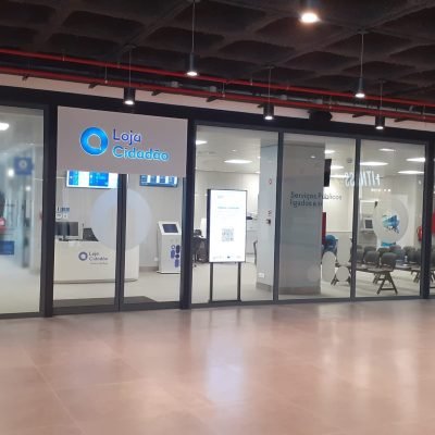 Mudança do Espaço do Cidadão de Alverca para o Auchan gera contestação