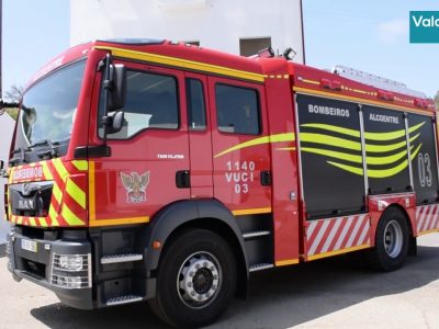 Incêndio em moradia nos Casais de Vale Coelho faz um ferido