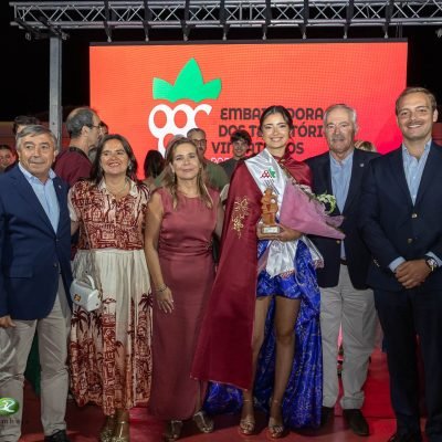 A nova embaixadora com os autarcas do concelho