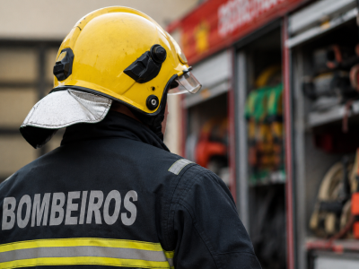 74 bombeiros abrangidos por esta medida