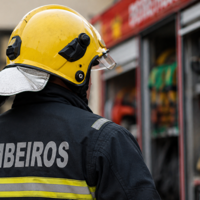 74 bombeiros abrangidos por esta medida