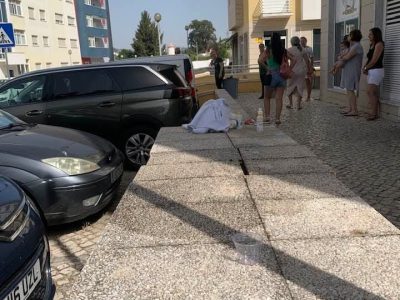 A grávida estava numa esplanada quando entrou em trabalho de parto