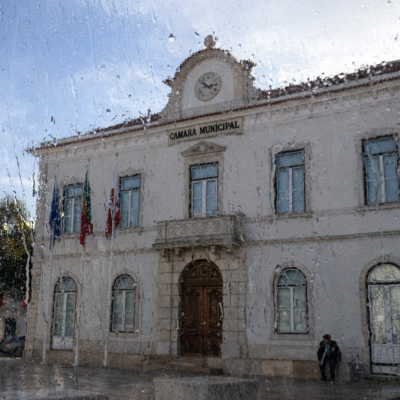 Proteção Civil de Vila Franca de Xira alerta para chuva forte e rajadas até 100 km/h